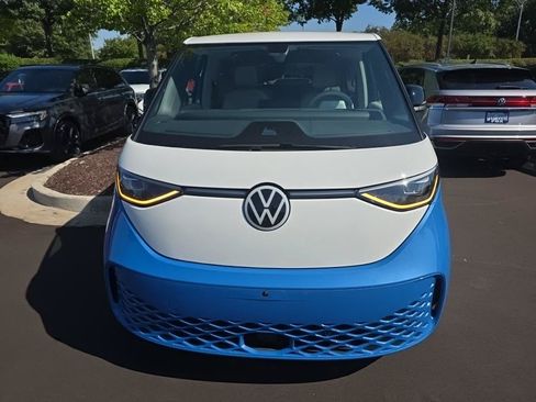 Used 2025 Volkswagen ID. Buzz 1st Edition AWD/4WD image 15