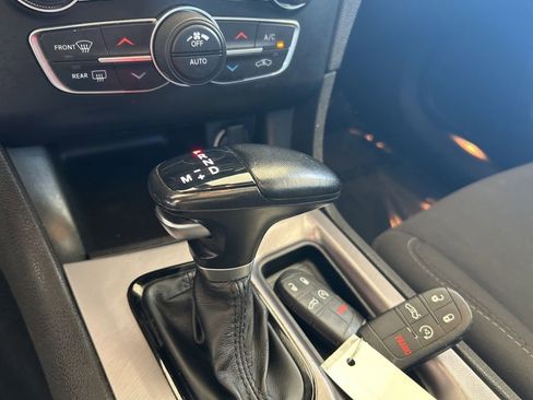 Used 2022 Dodge Charger R/T w/ Blacktop Package image 8