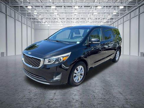 Used 2015 Kia Sedona LX w/ LX Convenience Package FWD image 3