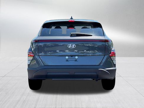 New 2026 Hyundai Kona SE image 6
