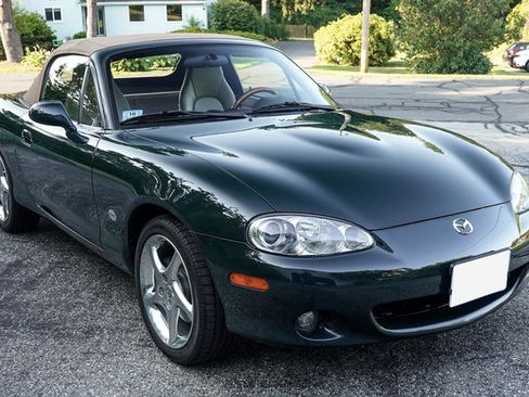 Used 2001 MAZDA MX-5 Miata RWD image 22
