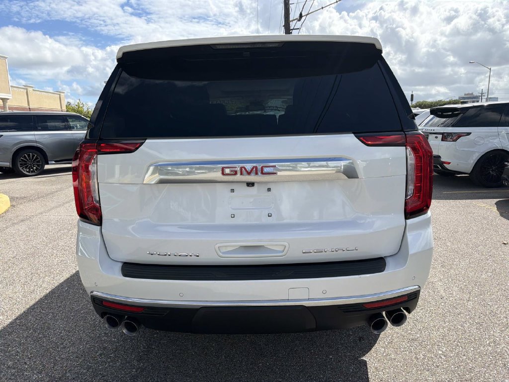 Used 2024 GMC Yukon Denali RWD image 6