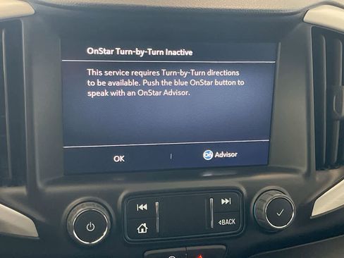 Used 2024 GMC Terrain SLT image 18