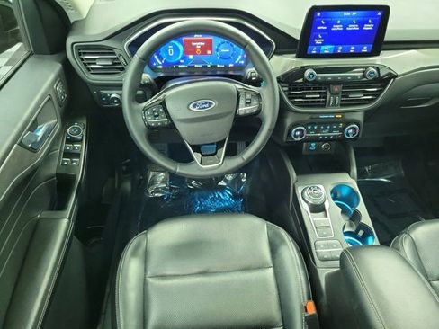 Used 2021 Ford Escape Titanium w/ Class II Trailer Tow Package AWD/4WD image 18