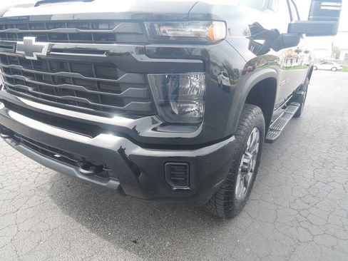 Used 2024 Chevrolet Silverado 2500 Custom w/ Custom Convenience Package AWD/4WD image 47