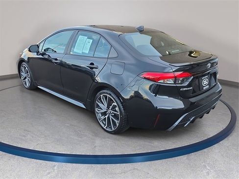 Used 2020 Toyota Corolla XSE image 8