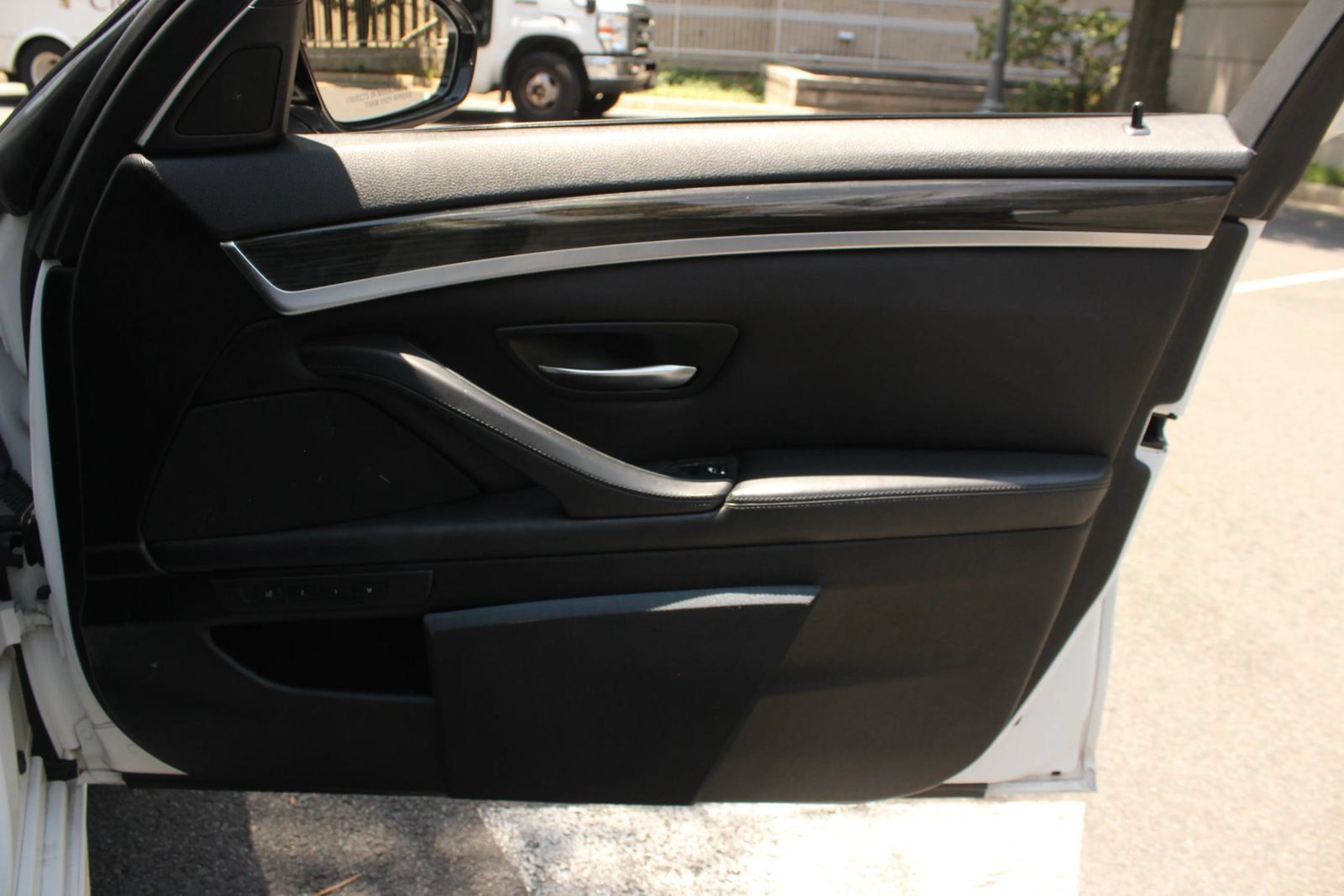 Used 2013 BMW M5 RWD image 26