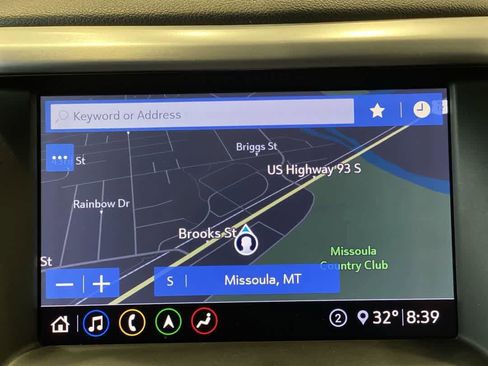 Used 2020 GMC Acadia SLT w/ Driver Alert Package II image 21