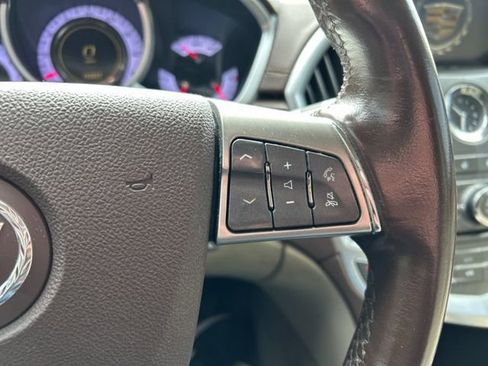 Used 2011 Cadillac SRX Luxury FWD image 25