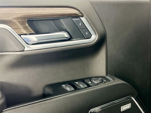 Used 2022 Chevrolet Silverado 1500 RST image 18