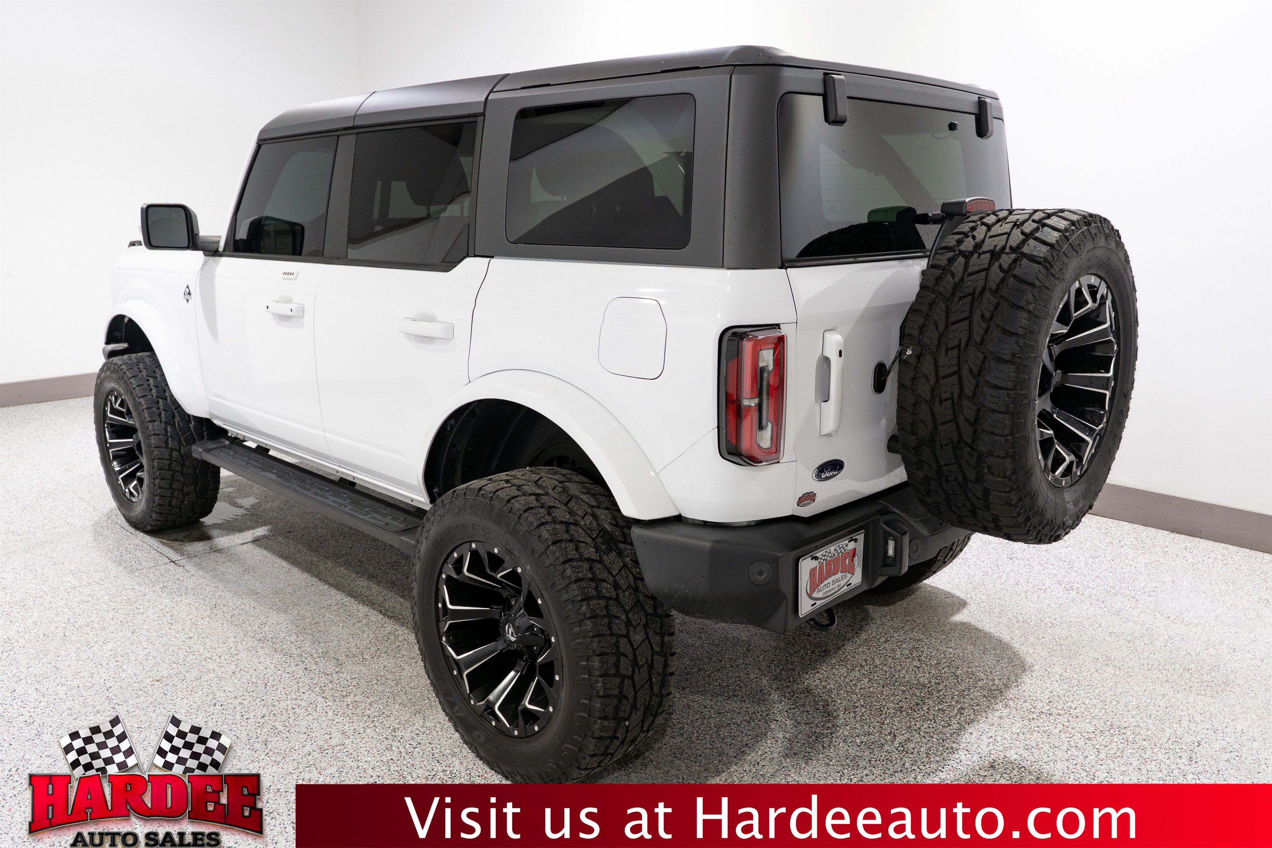 Used 2023 Ford Bronco Outer Banks AWD/4WD image 3
