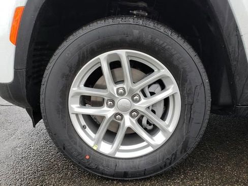 New 2026 Jeep Grand Cherokee Laredo X image 12