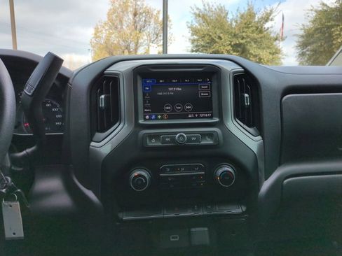 Used 2020 Chevrolet Silverado 1500 Custom w/ Infotainment Package image 14
