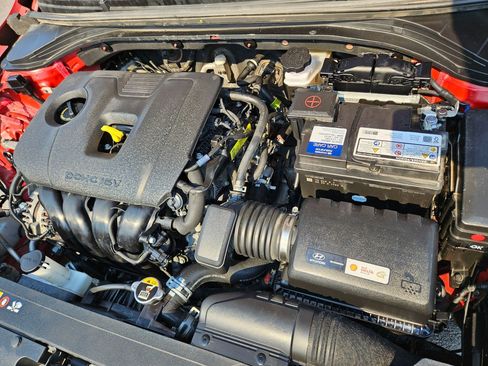 Used 2019 Hyundai Elantra SE FWD image 34