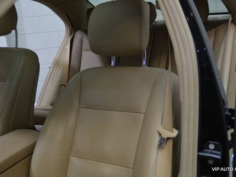 Used 2010 Mercedes-Benz S 550 4MATIC image 13