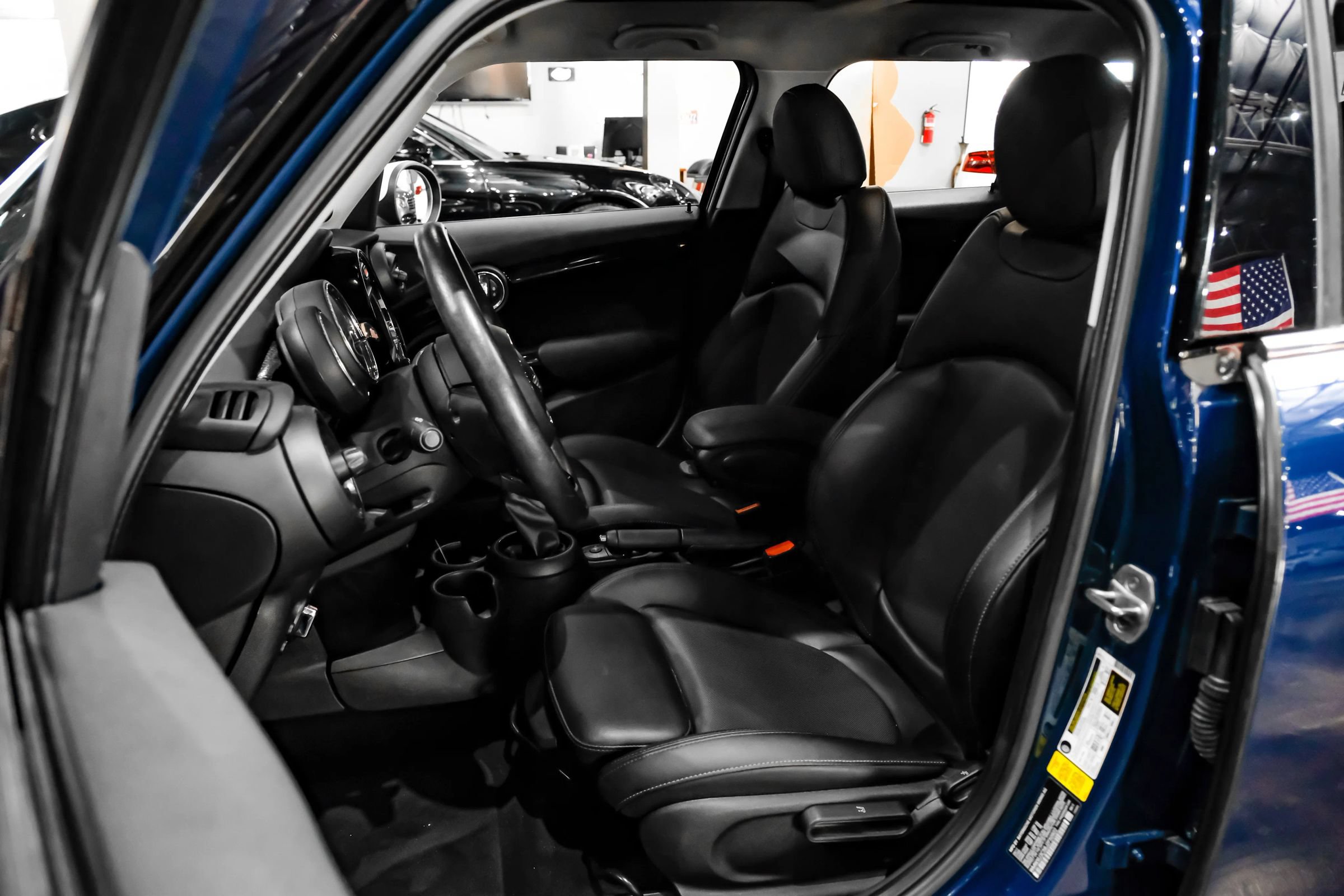 Used 2018 MINI Cooper S w/ Premium Package FWD image 37