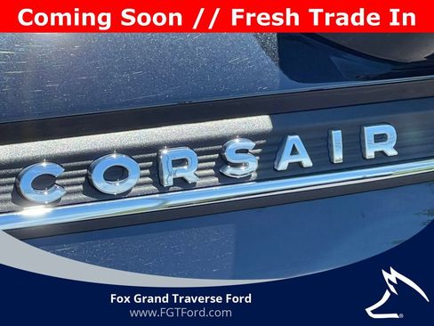 Used 2021 Lincoln Corsair AWD w/ Premium Package image 2