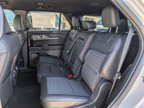 New 2026 Ford Explorer ST-Line w/ Premium Package image 24