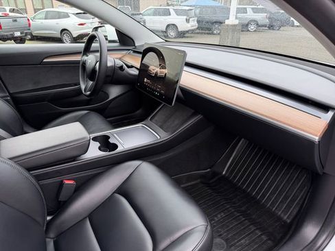 Used 2022 Tesla Model 3 Performance image 35