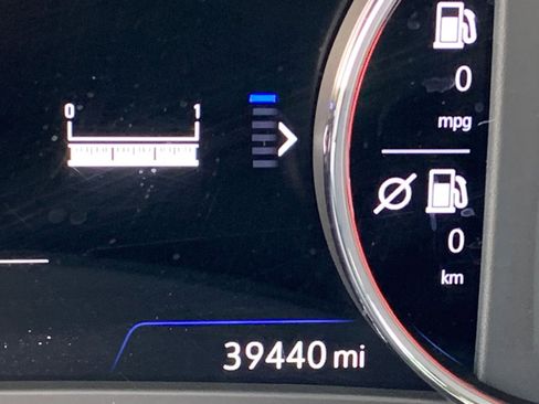 Used 2024 Chevrolet Malibu LT image 40