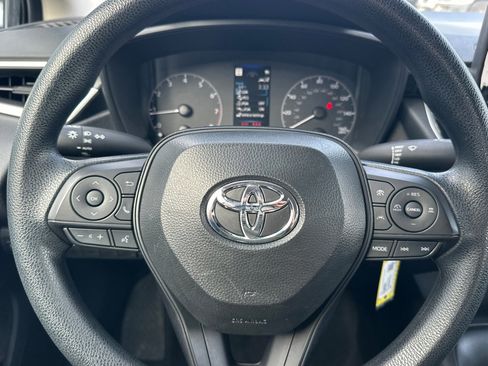 Used 2024 Toyota Corolla LE image 21