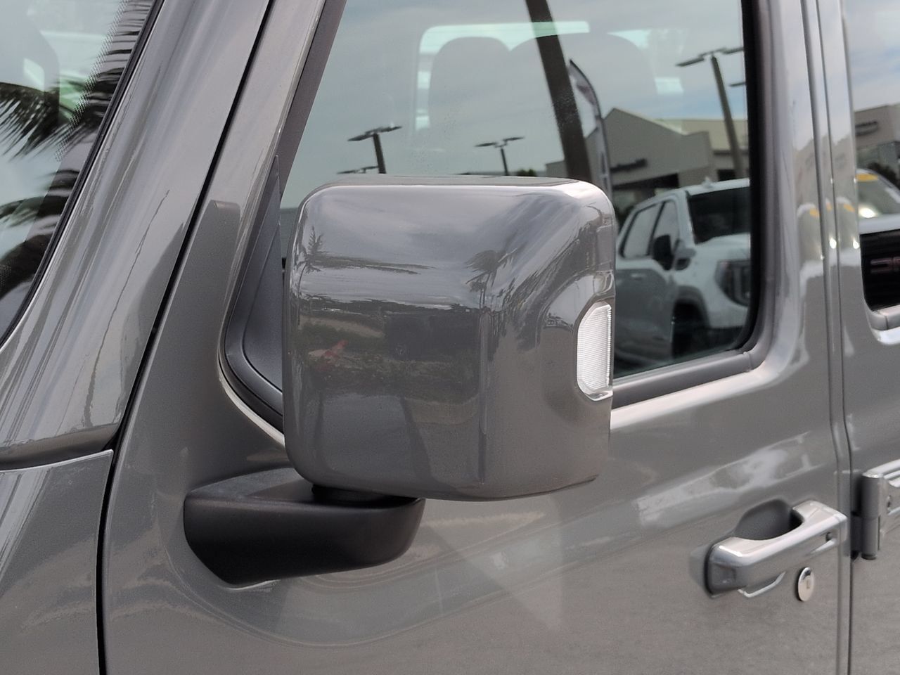 Used 2023 Jeep Gladiator Overland AWD/4WD image 12