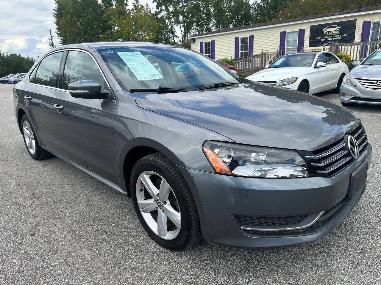 Used 2013 Volkswagen Passat 2.5 SE FWD image 3