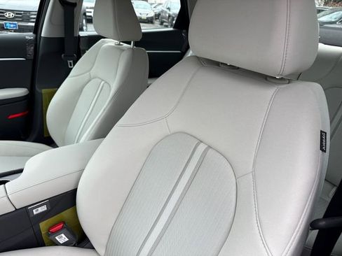 New 2026 Hyundai Sonata SEL FWD image 23