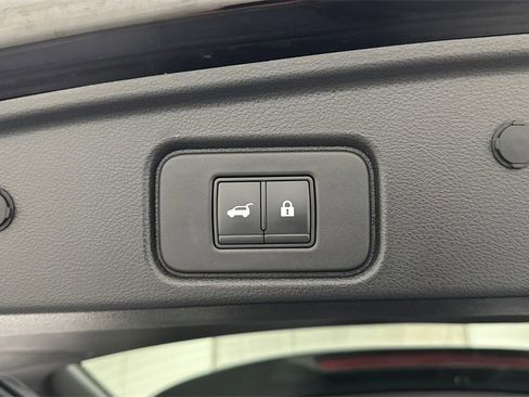 Certified 2022 Nissan Pathfinder Platinum w/ Cargo Package image 27