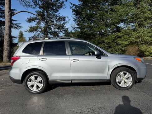 Used 2014 Subaru Forester 2.5i Limited image 4