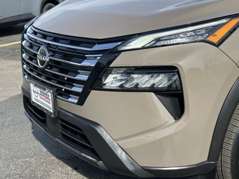 Certified 2024 Nissan Rogue SV w/ SV Premium Package image 8