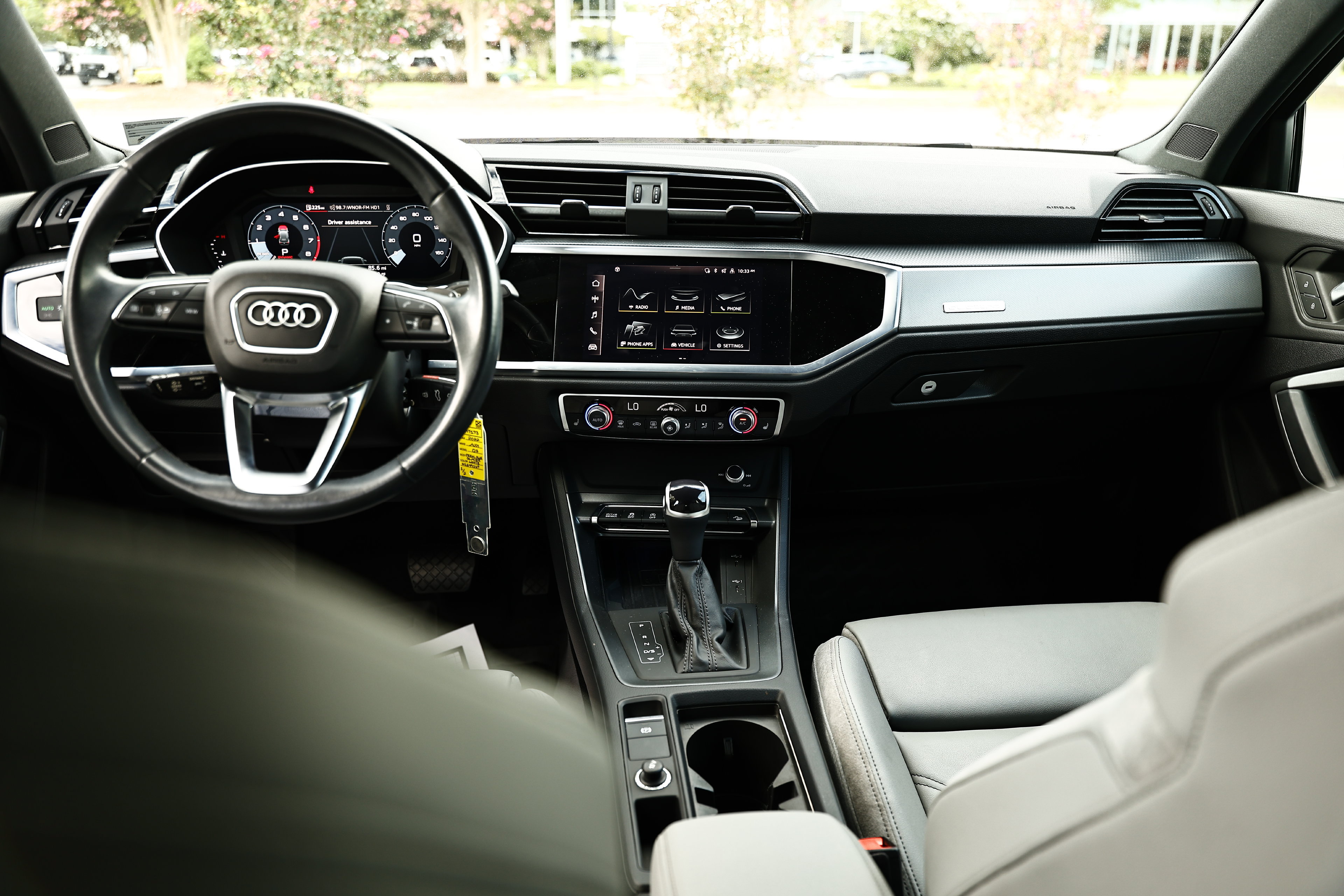 Used 2022 Audi Q3 2.0T Premium Plus w/ Premium Plus Package AWD/4WD image 26
