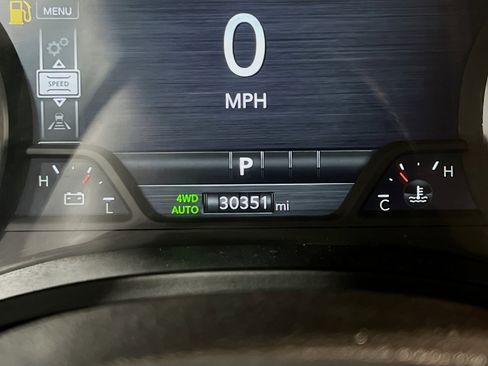 Used 2025 RAM 1500 Laramie AWD/4WD image 8