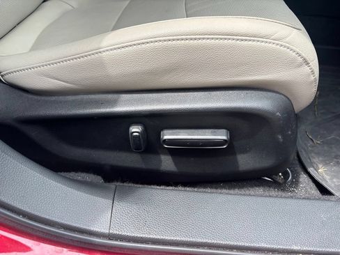 Used 2020 Honda Accord Touring image 30