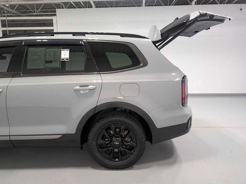 Used 2023 Kia Telluride SX Prestige X-Pro AWD/4WD image 11