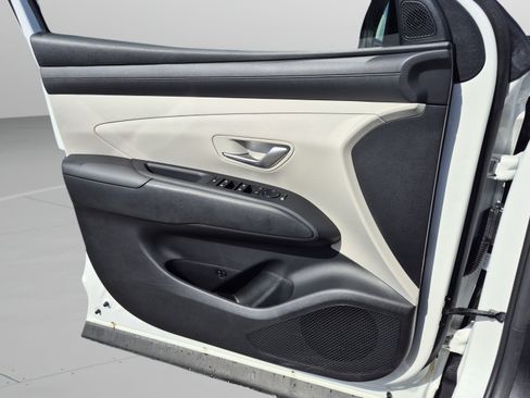 Certified 2026 Hyundai Tucson SE FWD image 22
