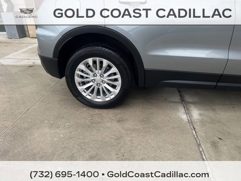 Certified 2024 Cadillac XT4 Luxury w/ Cold Weather Package image 6