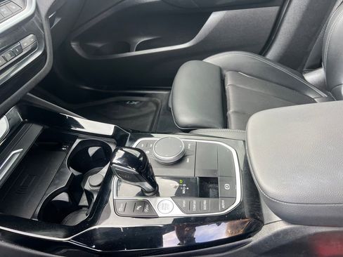 Used 2023 BMW X3 sDrive30i w/ M Sport Package image 11