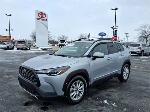 Certified 2024 Toyota Corolla Cross LE image 8