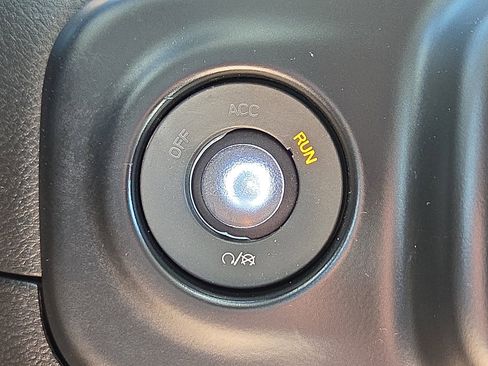 Used 2021 Jeep Wrangler Unlimited Sport image 19