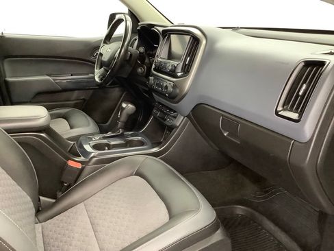 Used 2018 Chevrolet Colorado Z71 AWD/4WD image 31