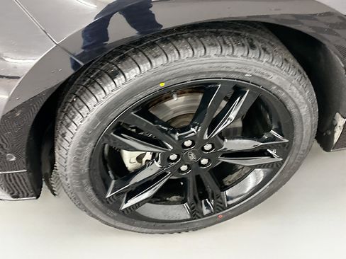 Used 2020 Ford Edge ST w/ Equipment Group 401A image 11