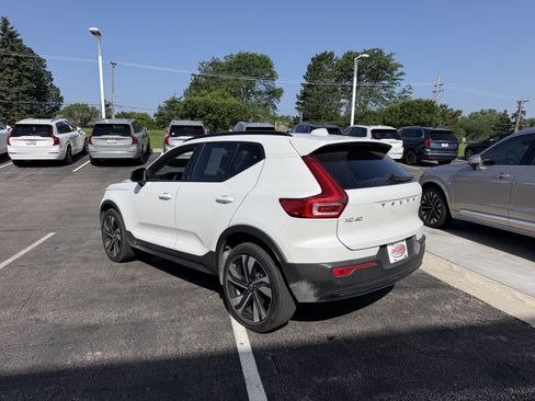 Used 2024 Volvo XC40 B5 Ultimate w/ Climate Package AWD/4WD image 5