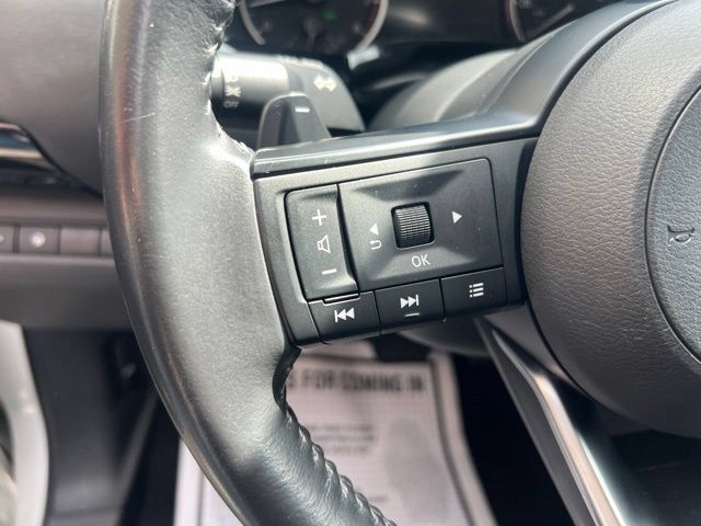 Used 2024 Nissan Pathfinder SV FWD image 17
