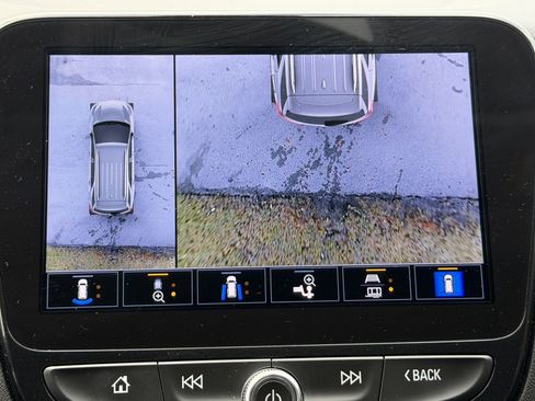 Used 2023 Chevrolet Equinox Premier image 30