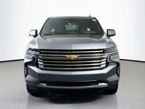 Used 2021 Chevrolet Tahoe High Country w/ Premium Package RWD image 2
