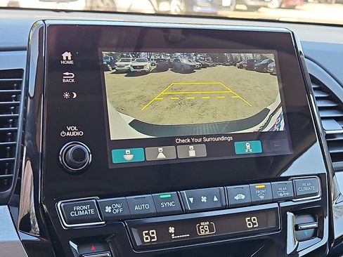 Used 2023 Honda Odyssey Touring image 20