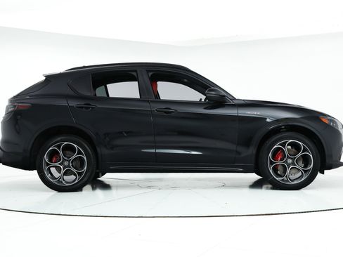 New 2025 Alfa Romeo Stelvio Sprint w/ Veloce Package image 6