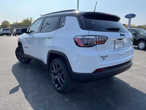 New 2026 Jeep Compass Limited w/ Sun, Sound & Navigation Group image 9