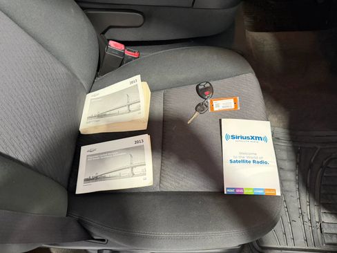 Used 2013 Chevrolet Silverado 1500 LT image 31